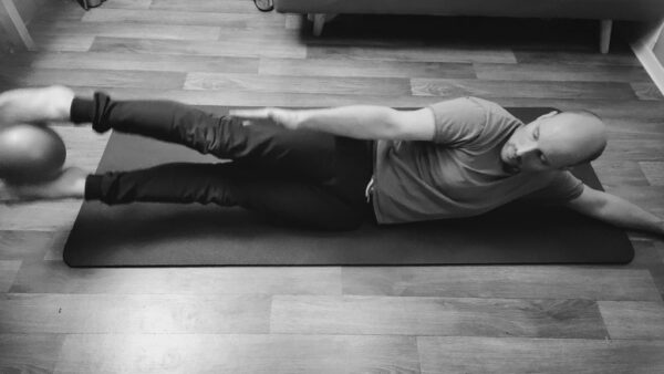 Pilates Online mit Hilfsmitteln